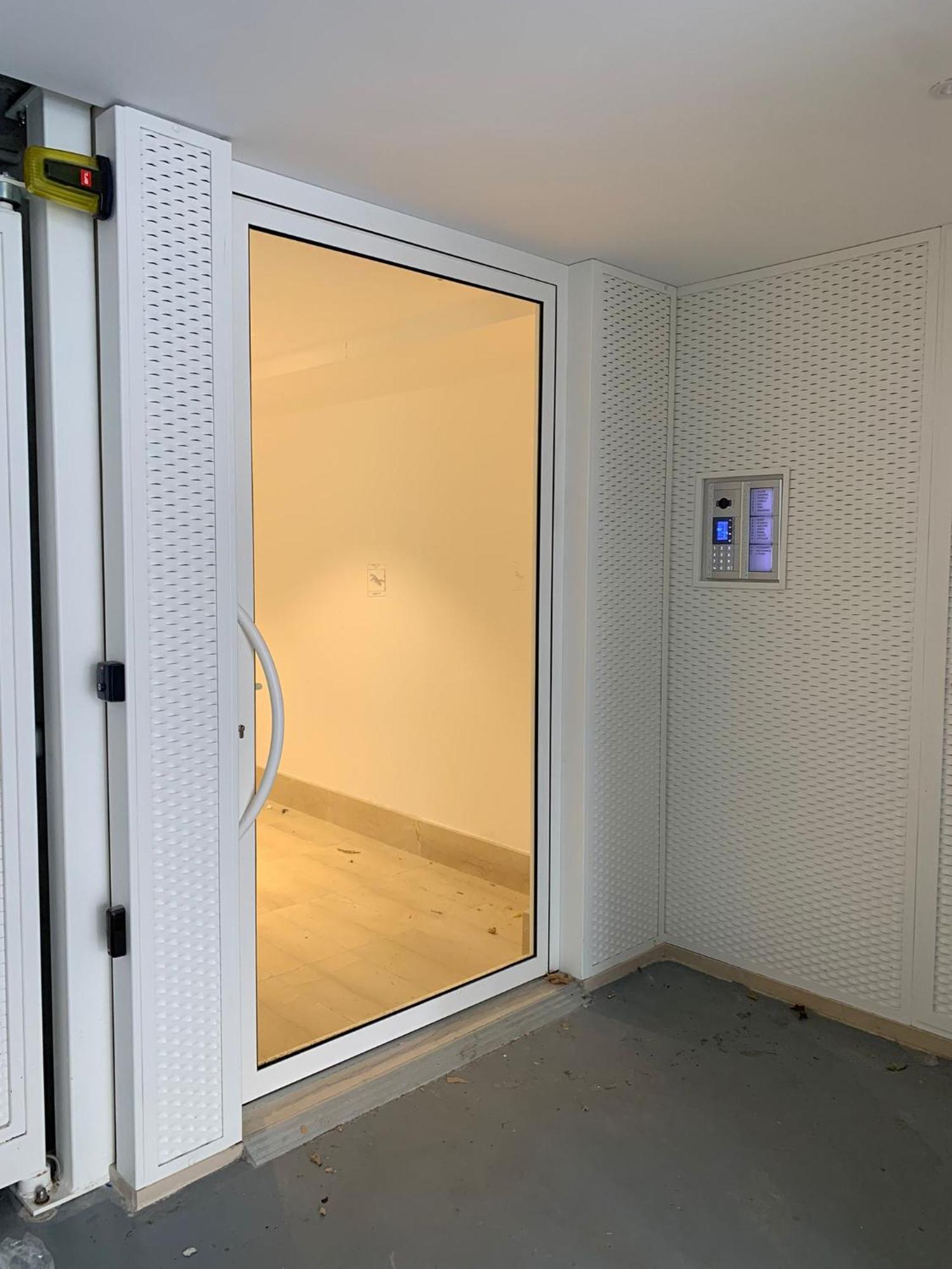 바리 Domus13-With Private Parking 아파트 외부 사진